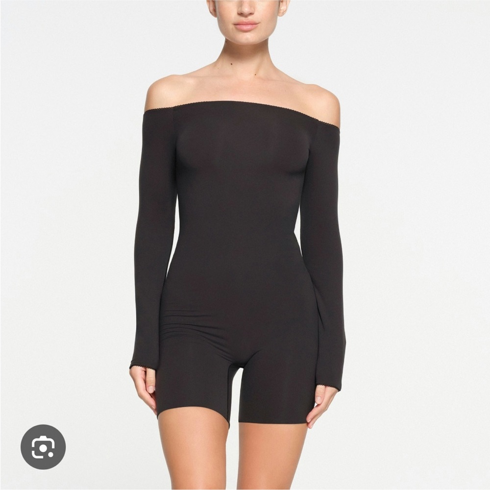 NWT SKIMS PICOT Off-Shoulder Bodysuit - Onyx M